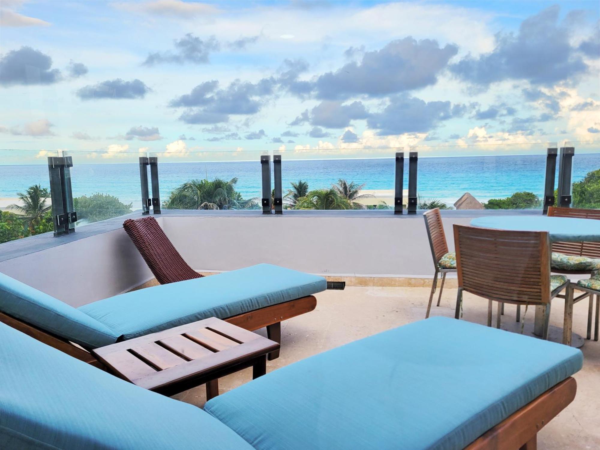 Beachfront Getaway Condo Cancun Bagian luar foto