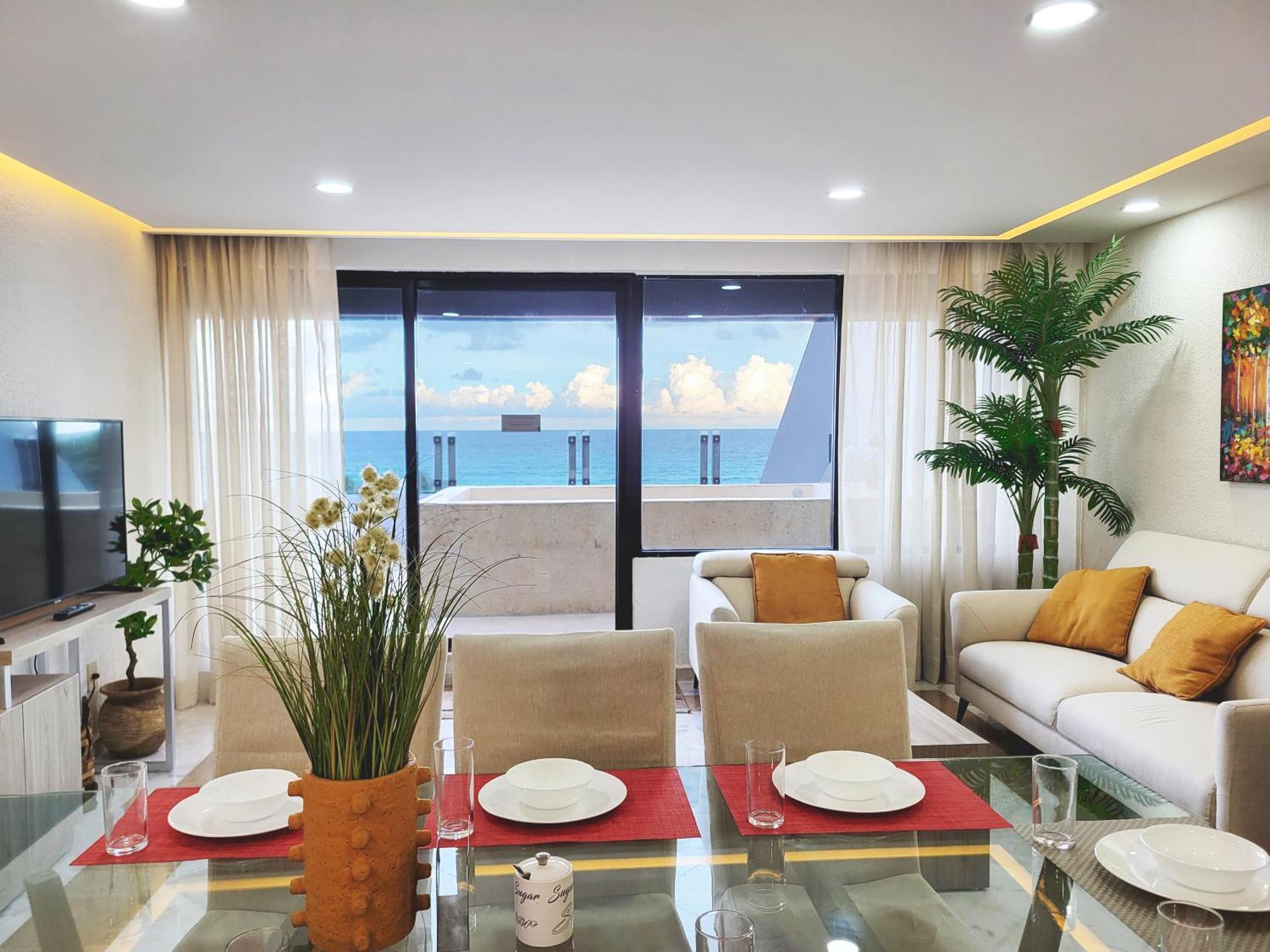 Beachfront Getaway Condo Cancun Bagian luar foto