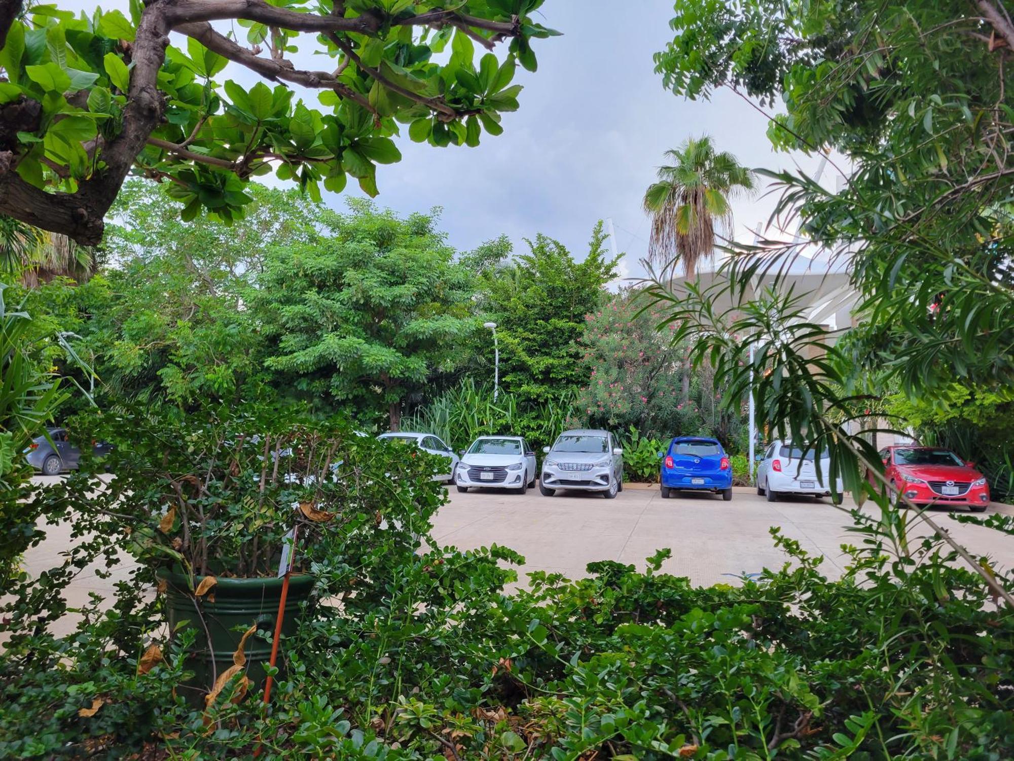 Beachfront Getaway Condo Cancun Bagian luar foto