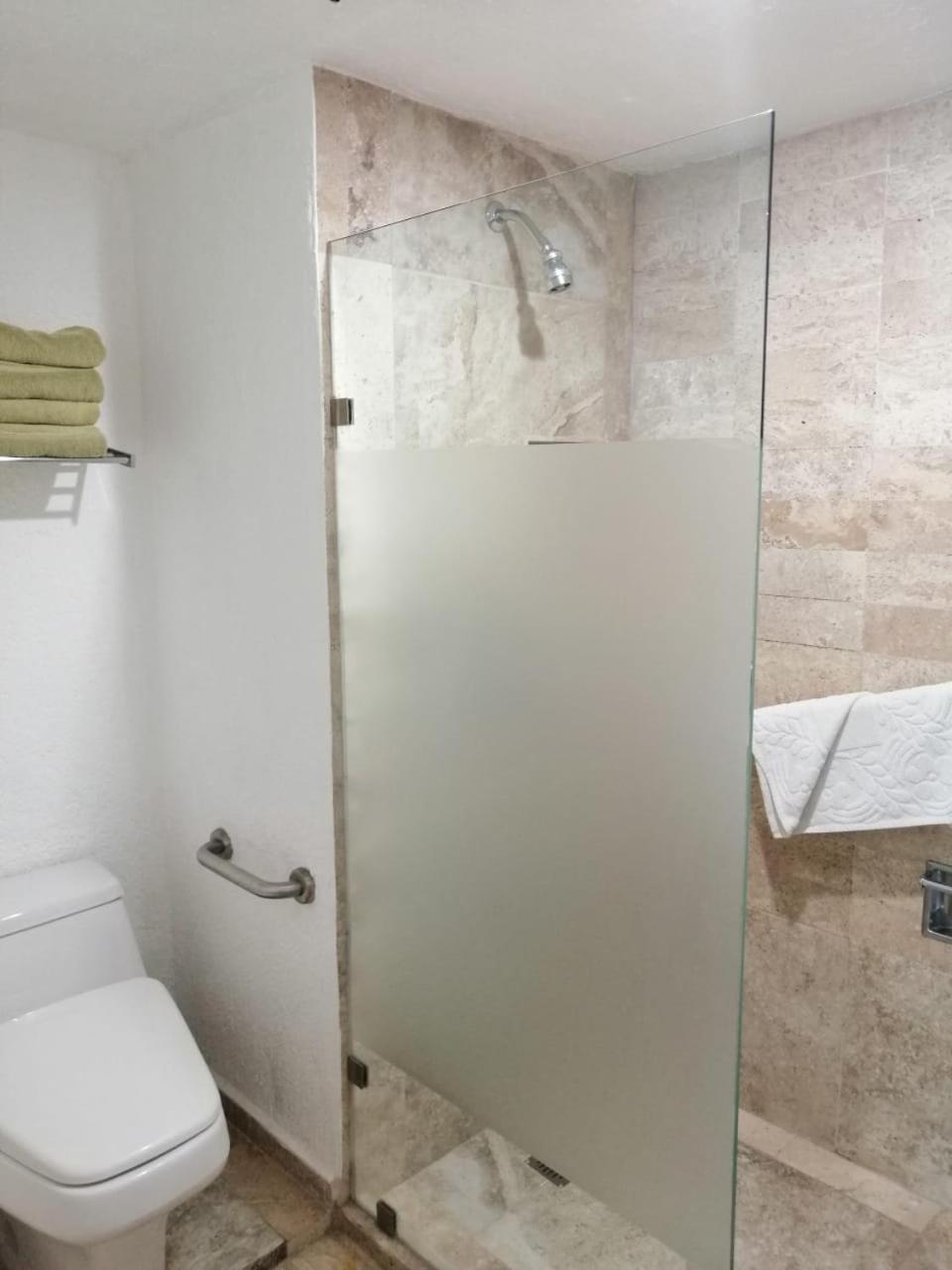 Beachfront Getaway Condo Cancun Ruang foto